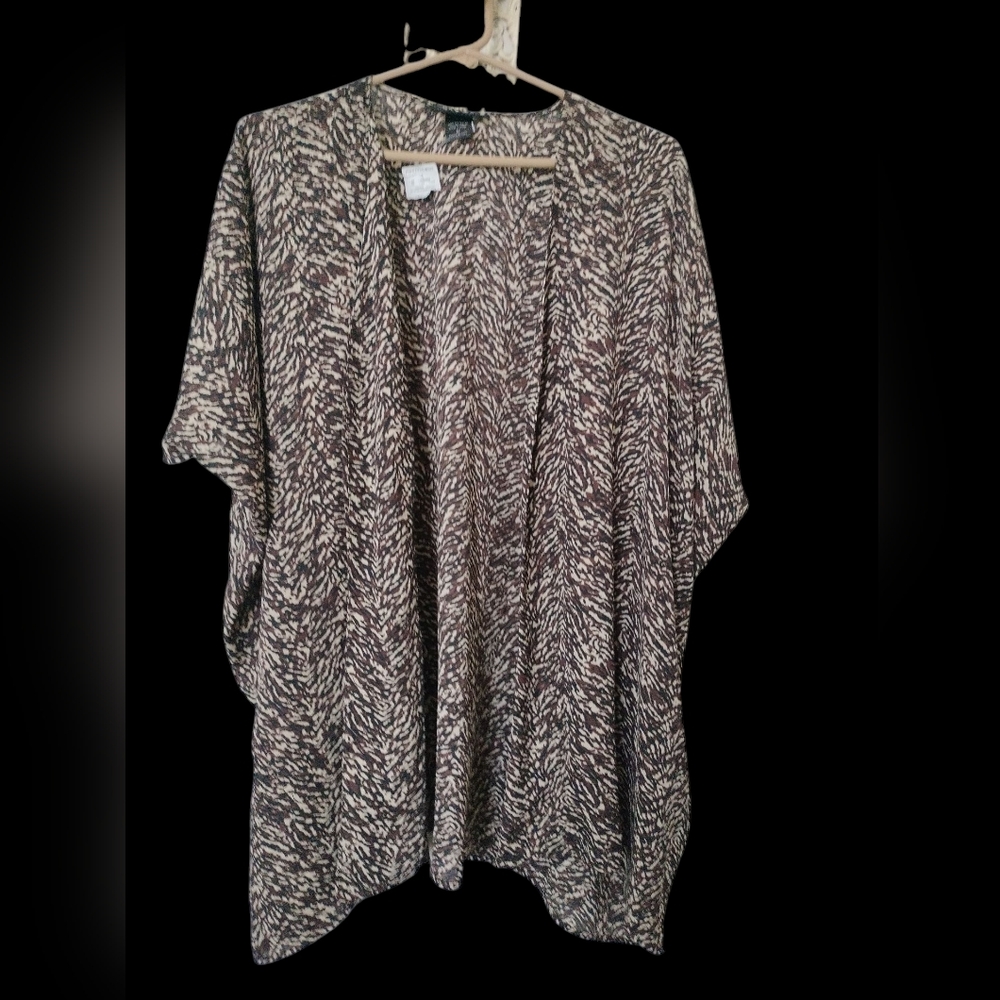 Black and TAN Patterned Kimono Cardigan